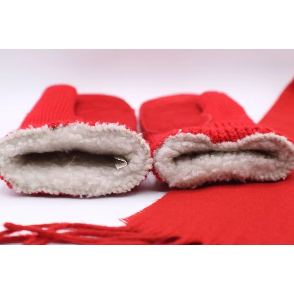 Isotoner Red Knit Mittens and Dillard Large Scarf Matching Set Lined Fleece Vtg - Picture 3 of 12
